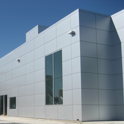 Fachada Revestida de Panel Composite