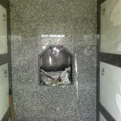 Panteón Bañugues (Interior)