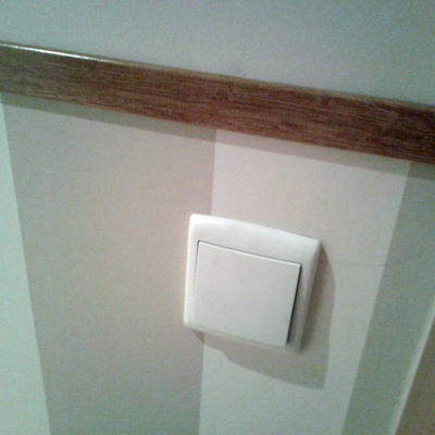 papel pintado en pasillo