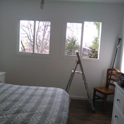 PARED CON CAMARA Y AISLAMIENTO EN DORMITORIO