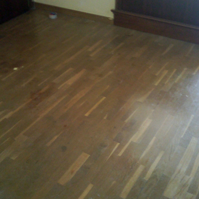 PARQUET MACIZO ROBLE 20 AÑOS