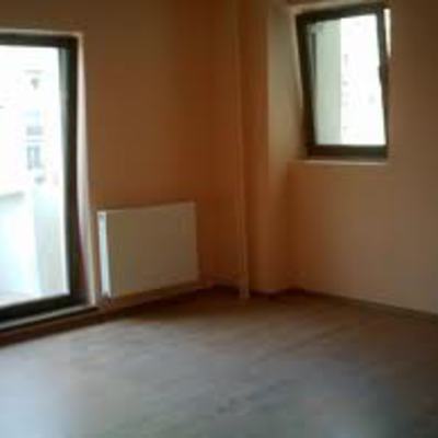 Parquet,ventanasy pinturas