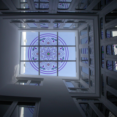 Patio interior Microcemento blanco mate