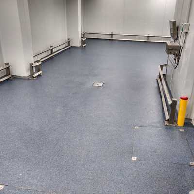 Pavimento antideslizante