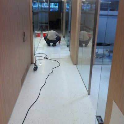 Pavimento PVC en losetas