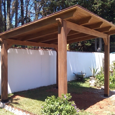 Pergola para coche pequeño