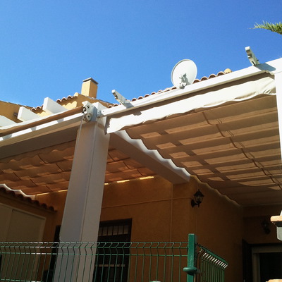 Pérgolas en jardín