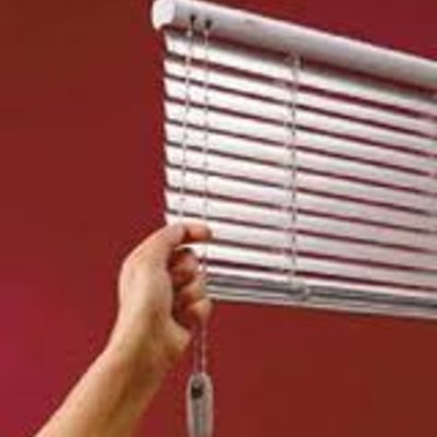 Persianas Zaragoza Hermanos Villa. Persianas venecianas