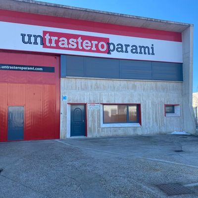 UN TRASTERO PARA MI, fachada