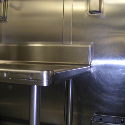 Integración muebles inox en estancia