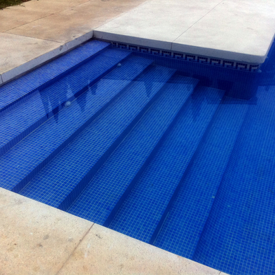 PIEDRA ARTIFICIAL PISCINA SUCIA