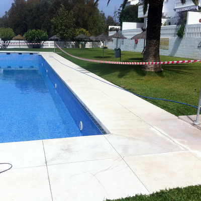 PIEDRA ARTIFICIAL PISCINAS