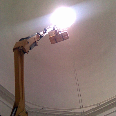 pintando antiguo hemiciclo de la asamblea de extremadura