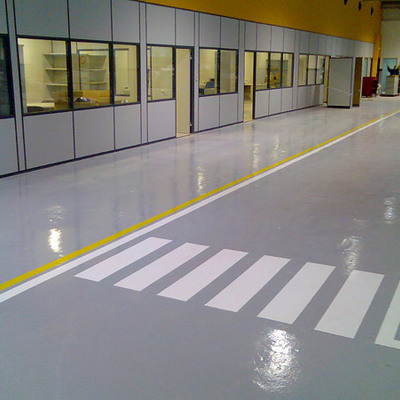 Pintar suelo de taller