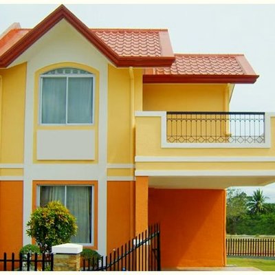 CHALET A TRES COLORES (ALICANTE)