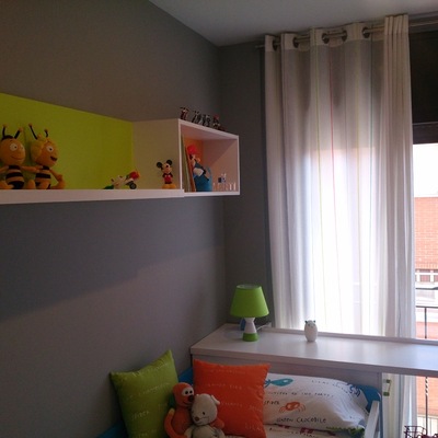 Pintura plástica en habitación infantil.