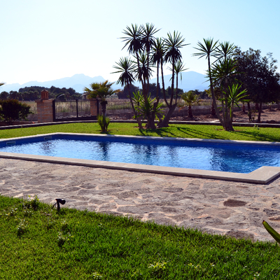 Piscina con Escalera Romana