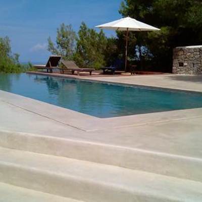 PISCINA CON MICROCEMENTOS