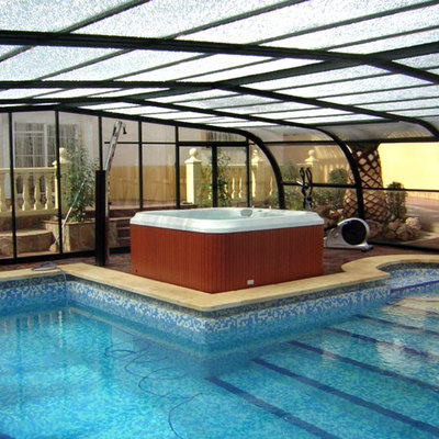 Piscina de obra cubierta con Spa