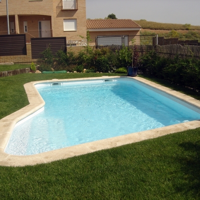 Piscina de poliéster en Salamanca