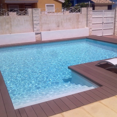 Piscina privada en Los Olivos