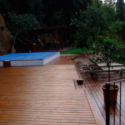 Piscina y exteriores