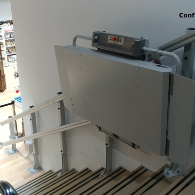 plataforma salvaescaleras ConfortEnTuCasa instalacion en santander cantabria