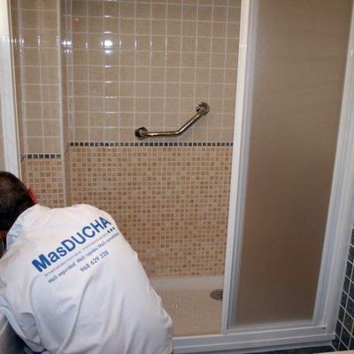 PLATO DE DUCHA CON OBRA REALIZADA