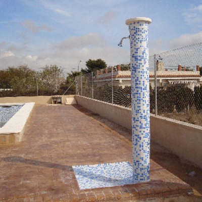 PLATO DE DUCHA EXTERIOR