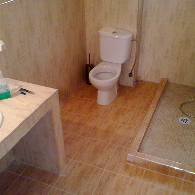 plato de ducha y lavabo de obra