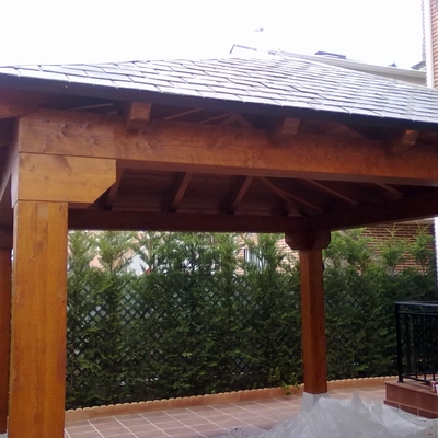 Cenador a 4 aguas con Pizarra