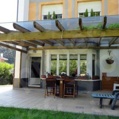 Porche con vidrio de seguridad