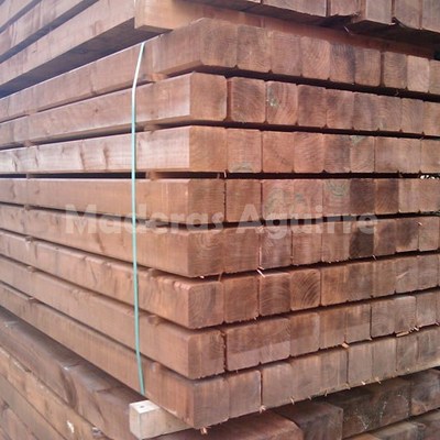 Poste tratado en autoclave