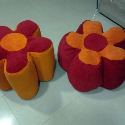 POUFF MODELO FLOR
