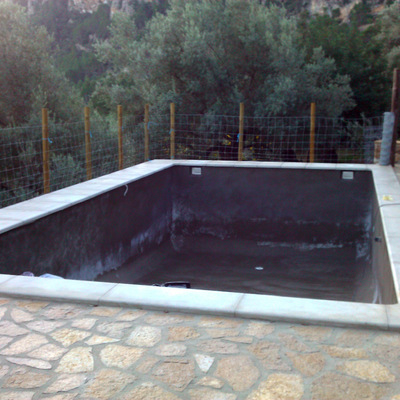 preparacion de piscina antes de microcemento