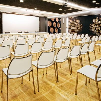 Proyecto Bodegas Prado Rey