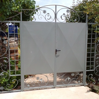 PUERTA JARDIN