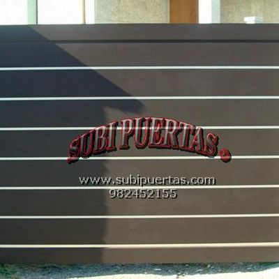 puerta aluminio soldado