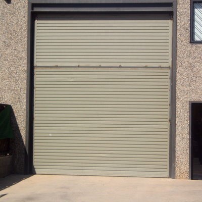 PUERTA BASCULANTE INDUSTRIAL