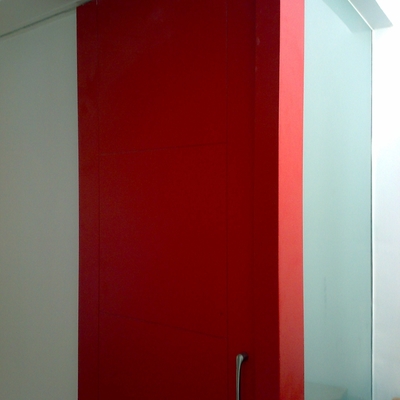 PUERTA CORREDERA  LACADA