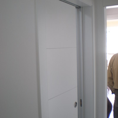 puerta corredera lacada