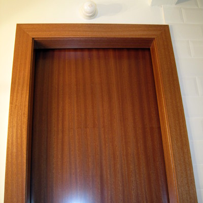 Puerta corredera para baño