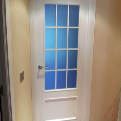 PUERTA CRISTAL LACADA