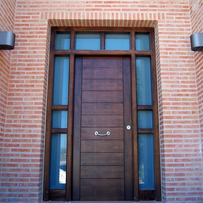 Puerta de entrada principal.  