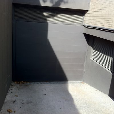 Puerta de garaje batiente