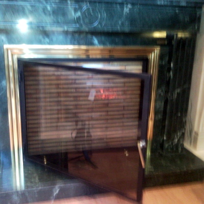 PUERTA METALICA CON CRISTAL PARA CHIMENEA