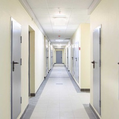 PUERTAS DE TRASTEROS