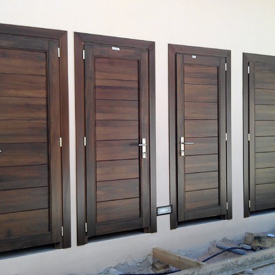 Puertas Hotel Alcañiz