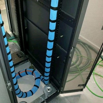 TRASERA RACK CABLEADO ESTRUCTURADO LAFARGE HOLCIM