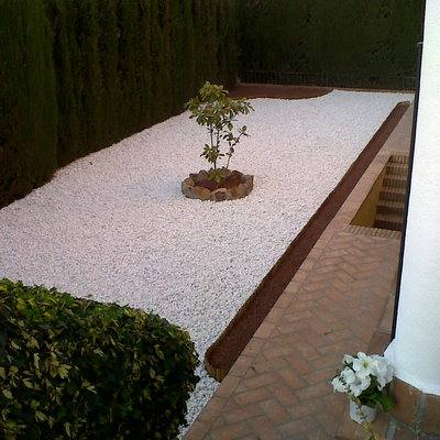 Realización de jardines de bajo mantenimiento